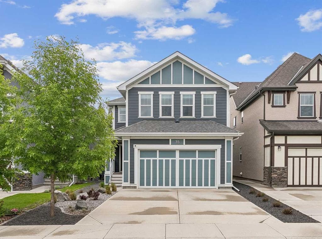 35 Mahogany Park SE — photo 1