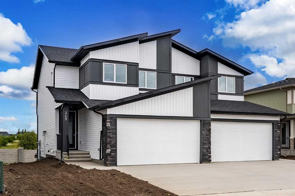 4-bed Semi-detached for sale at 349 Dawson Wharf Road, Chestermere