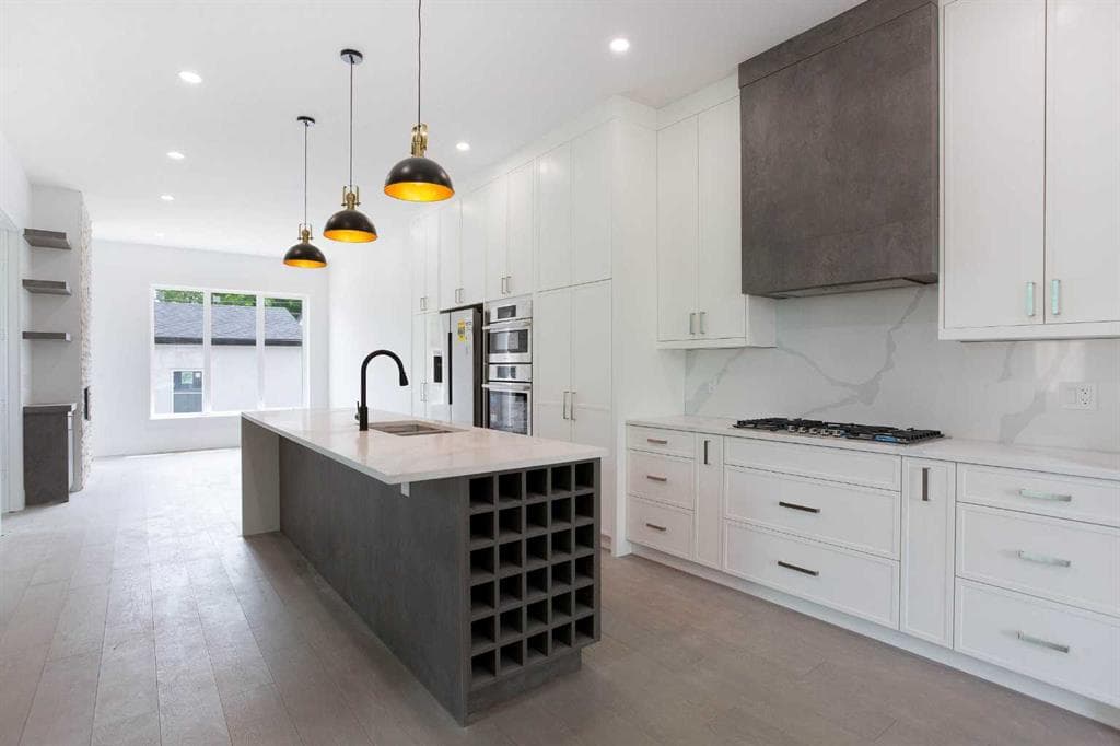 4-bed Detached for sale at 1108 6 Street NE, Calgary