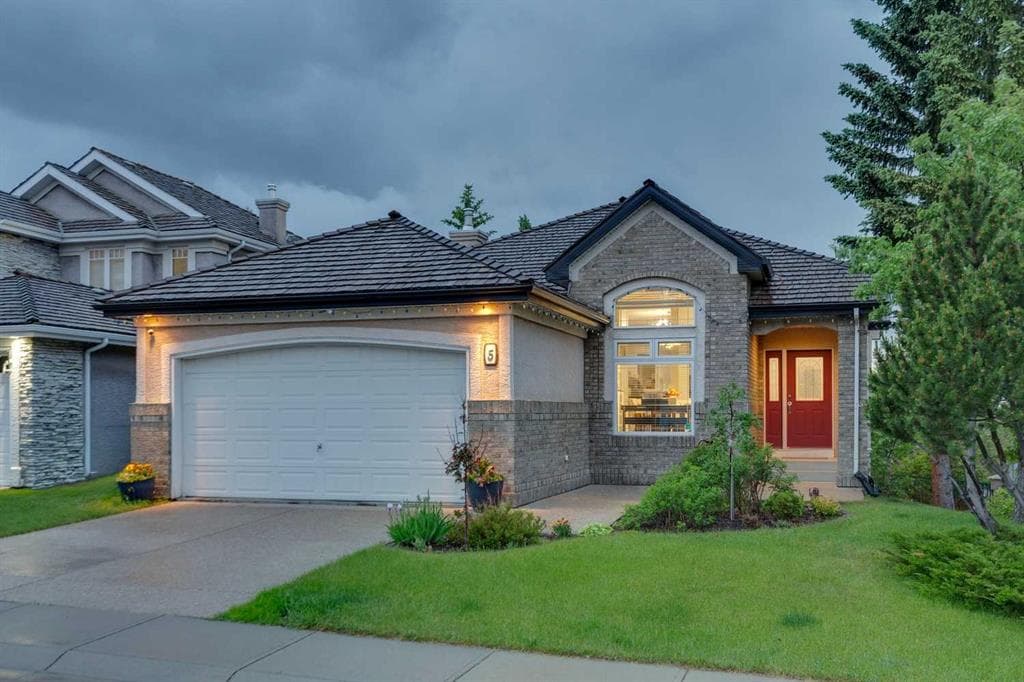 4-bed Detached for sale at 5 Royal Crest Terrace NW, Calgary