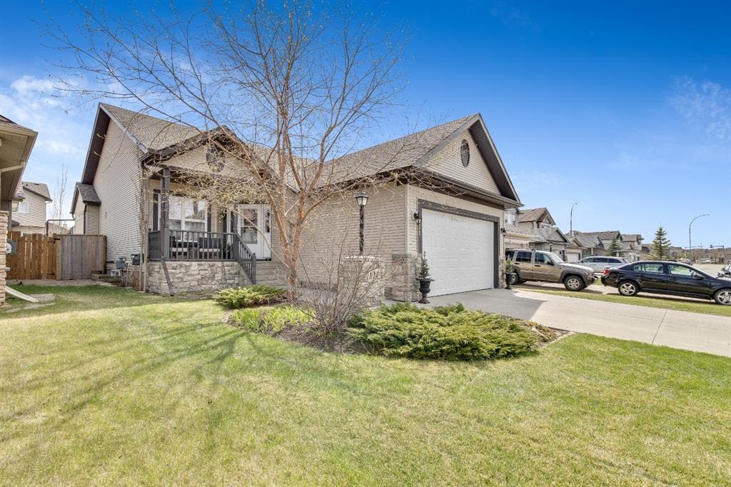 4-bed Detached for sale at 121 Cimarron Park Circle, Okotoks