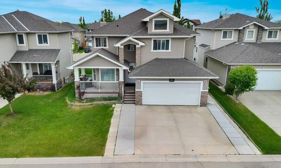 4-bed Detached for sale at 113 Cove Hill, Chestermere