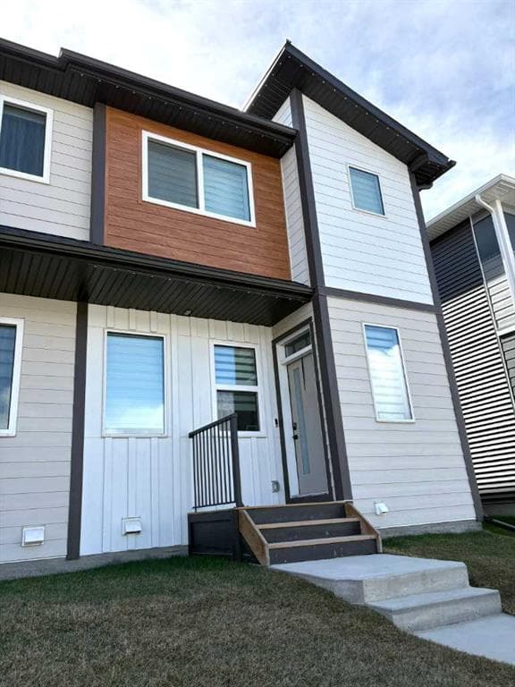 3-bed Townhouse for sale at 311 Wolf River Drive SE, Calgary