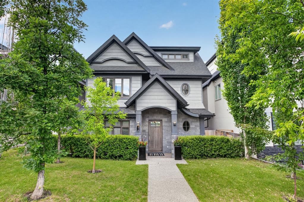 5-bed Detached for sale at 2010 29 Avenue SW, Calgary