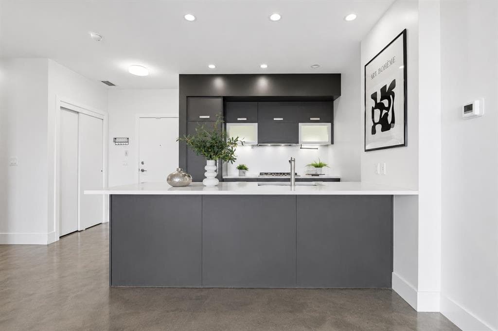 2-bed Apartment for sale at 607, 2505 17 Avenue SW, Calgary