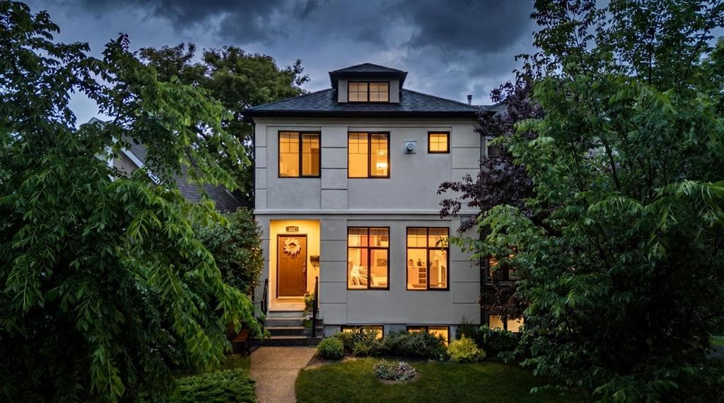 3-bed Semi-detached for sale at 612 19 Avenue NW, Calgary