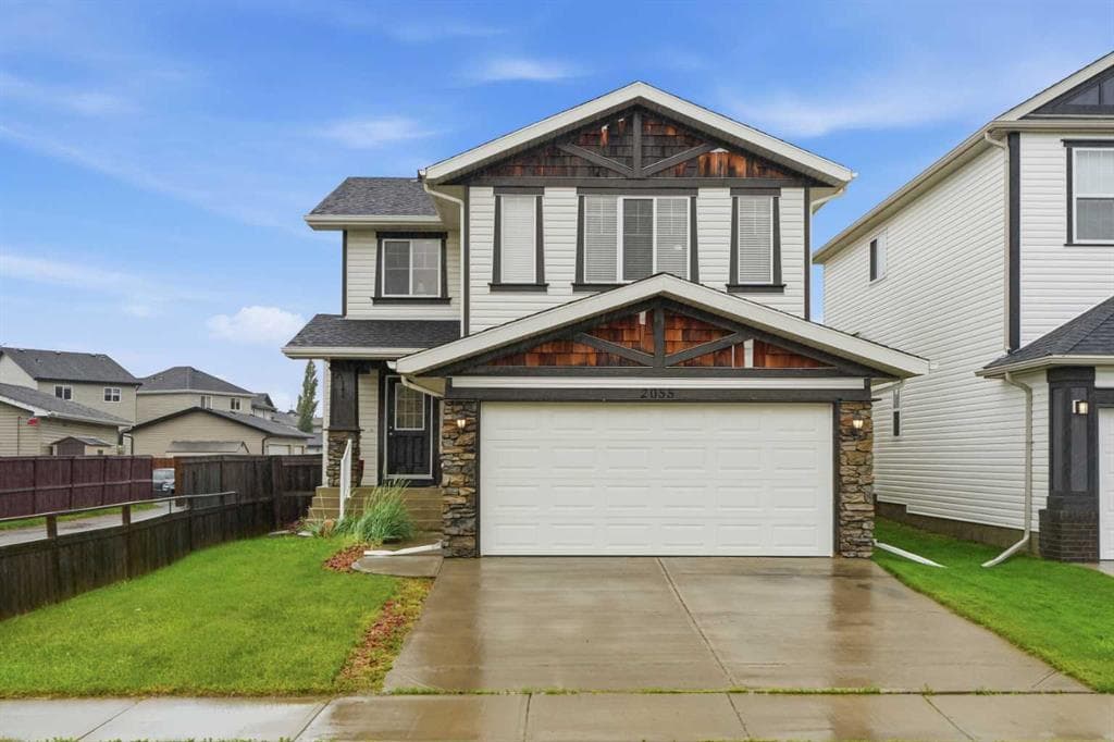3-bed Detached for sale at 2055 Reunion Boulevard NW, Airdrie
