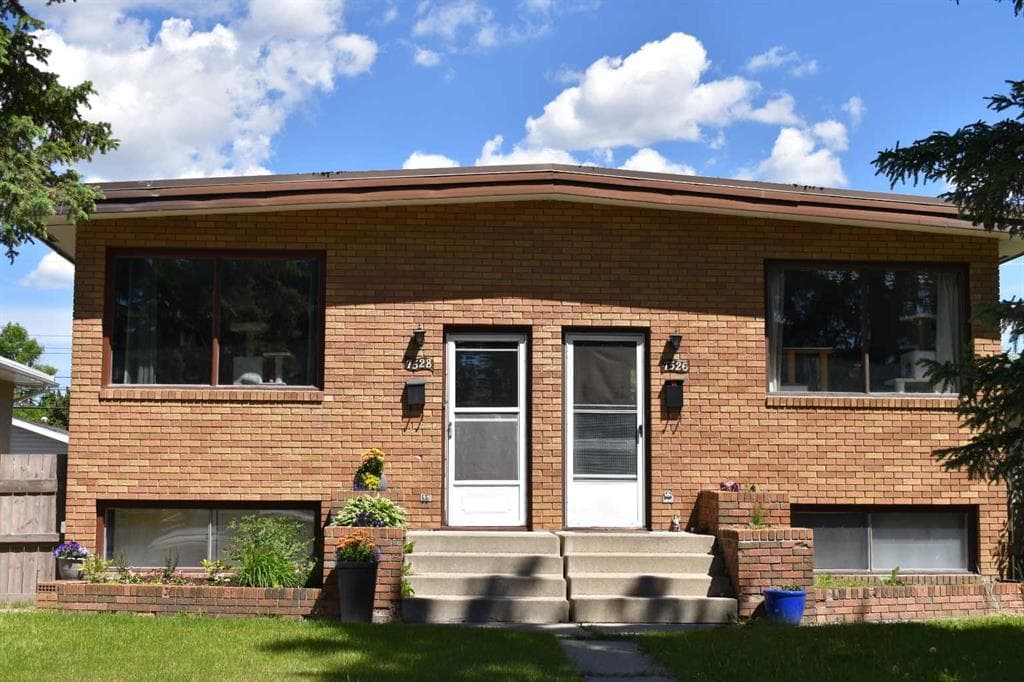 3-bed Duplex for sale at 7528 and 7526 35 Avenue NW, Calgary