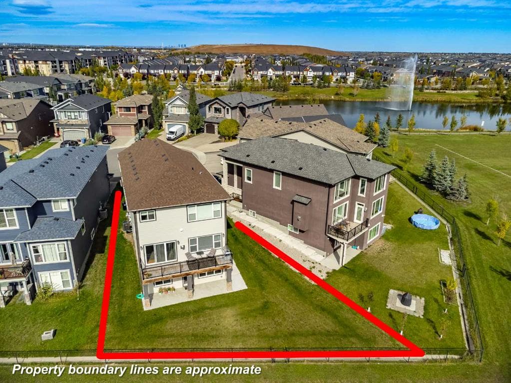 5-bed Detached for sale at 32 Legacy Cove SE, Calgary