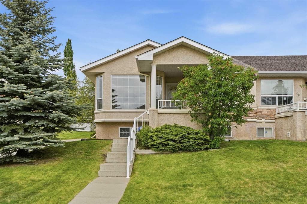 44 Sierra Morena Way SW — photo 1