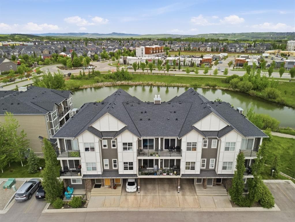 2-bed Townhouse for sale at 303, 250 Fireside View, Cochrane