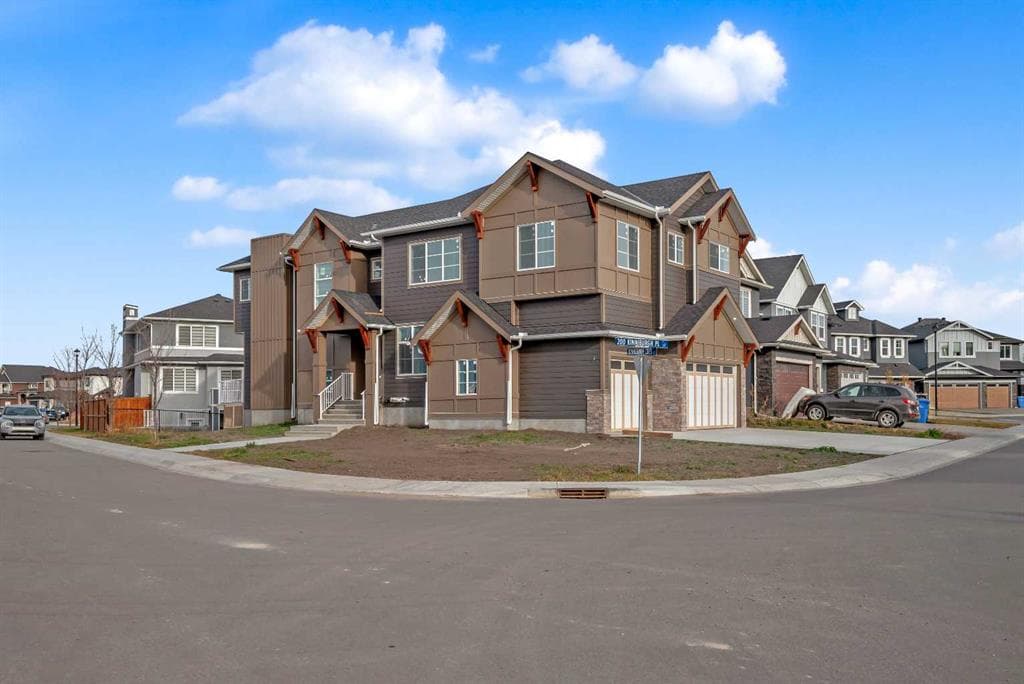 7-bed Detached for sale at 203 KINNIBURGH Place, Chestermere