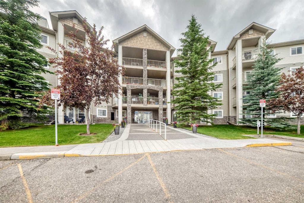 2-bed Apartment for sale at 105, 5000 Somervale Court SW, Calgary