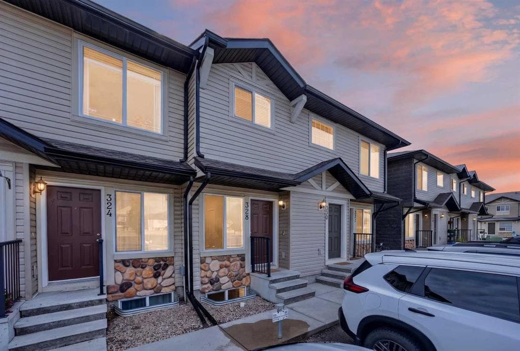 2-bed Townhouse for sale at 328 Saddlebrook Point NE, Calgary