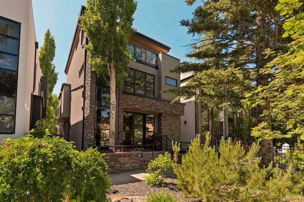 5-bed Detached for sale at 3923 15A Street SW, Calgary