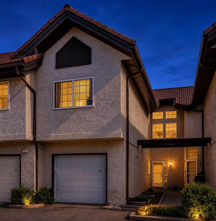 2-bed Townhouse for sale at 404, 1997 Sirocco Drive SW, Calgary