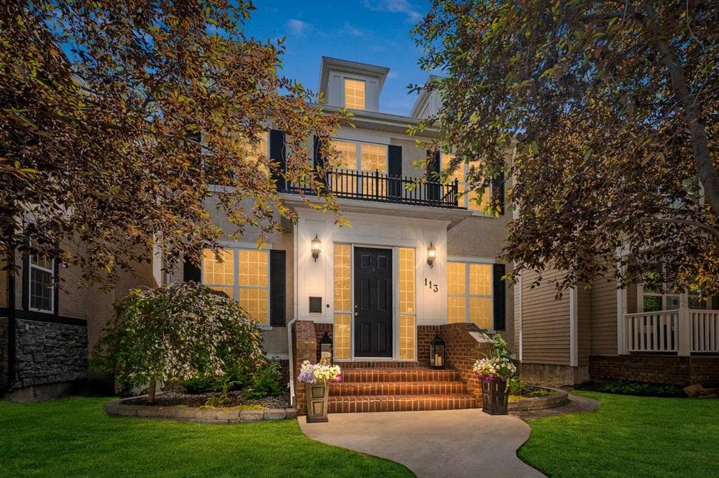4-bed Detached for sale at 113 Ypres Green SW, Calgary