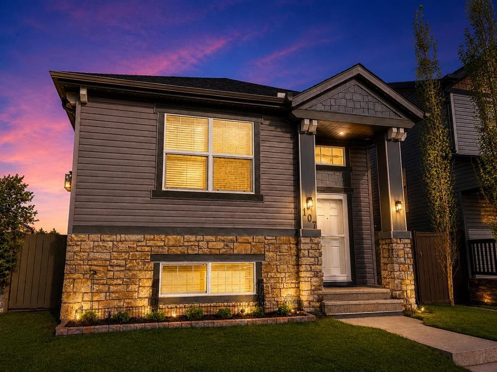 4-bed Detached for sale at 107 Skyview Springs Manor NE, Calgary