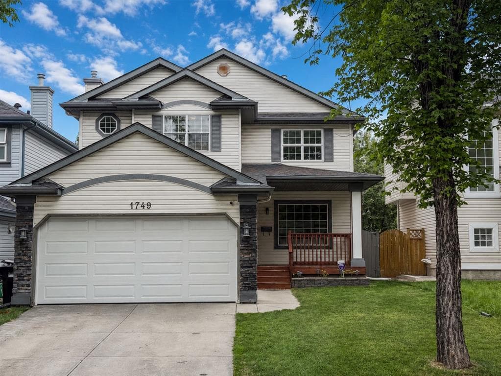4-bed Detached for sale at 1749 Douglas Glen Grove SE, Calgary