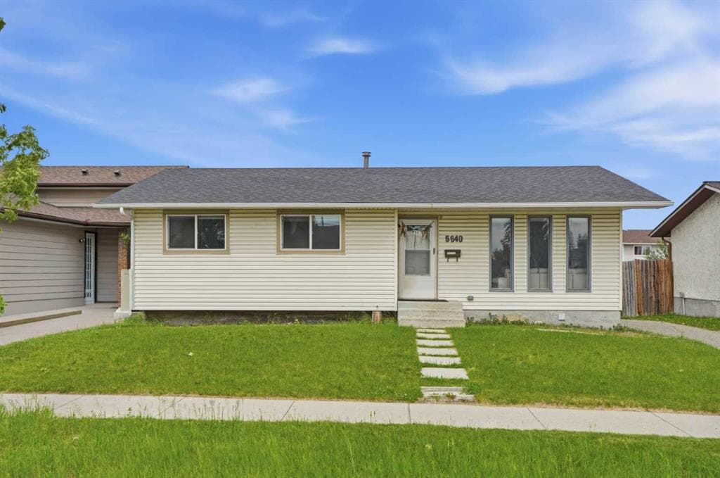 5-bed Detached for sale at 5640 Temple Drive NE, Calgary
