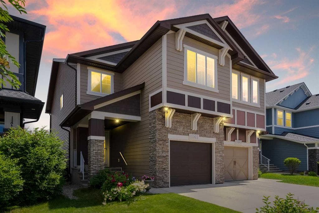3-bed Semi-detached for sale at 1065 Hillcrest Lane SW, Airdrie