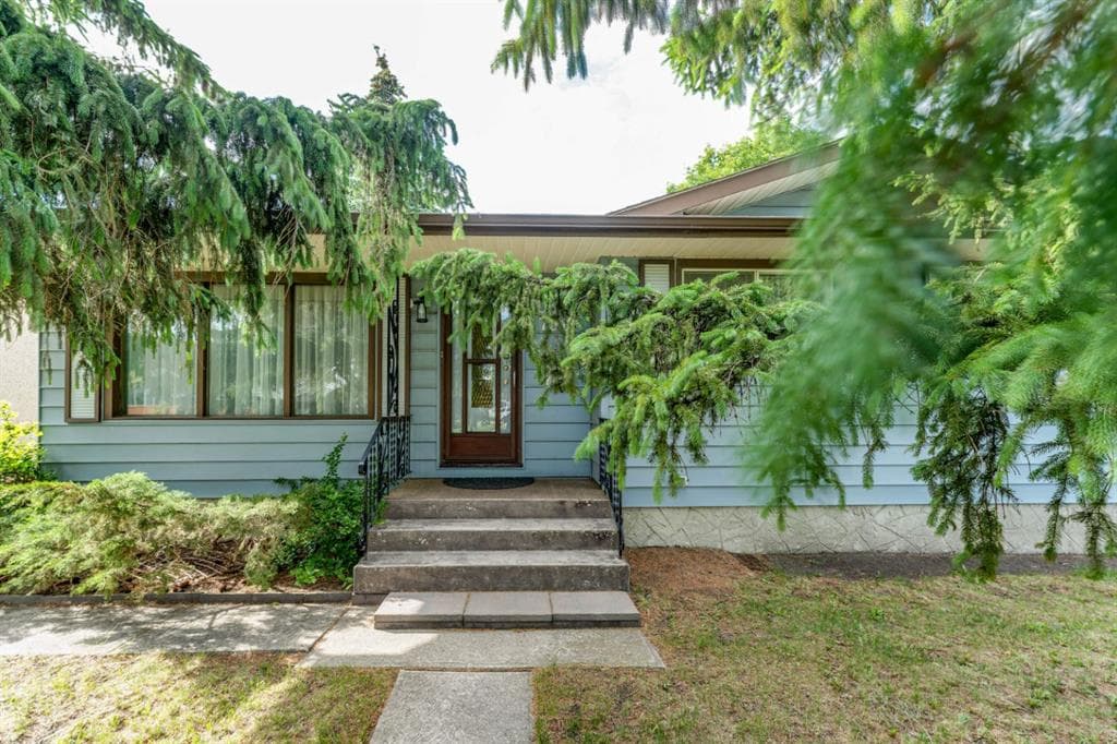4-bed Detached for sale at 7511 Huntridge Crescent NE, Calgary