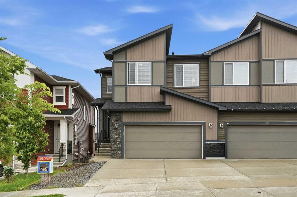 4-bed Semi-detached for sale at 26 Crestbrook Drive SW, Calgary