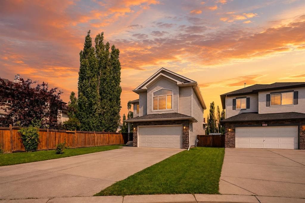 3-bed Detached for sale at 444 Rainbow Falls Way, Chestermere