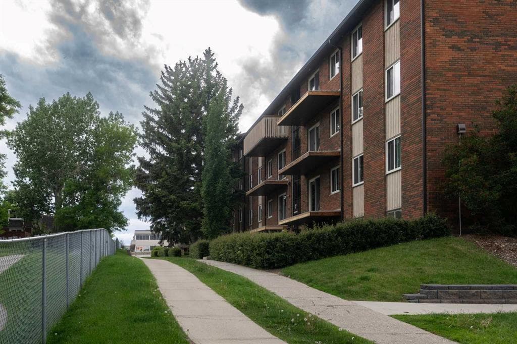 2-bed Apartment for sale at 731, 11620 Elbow Drive SW, Calgary