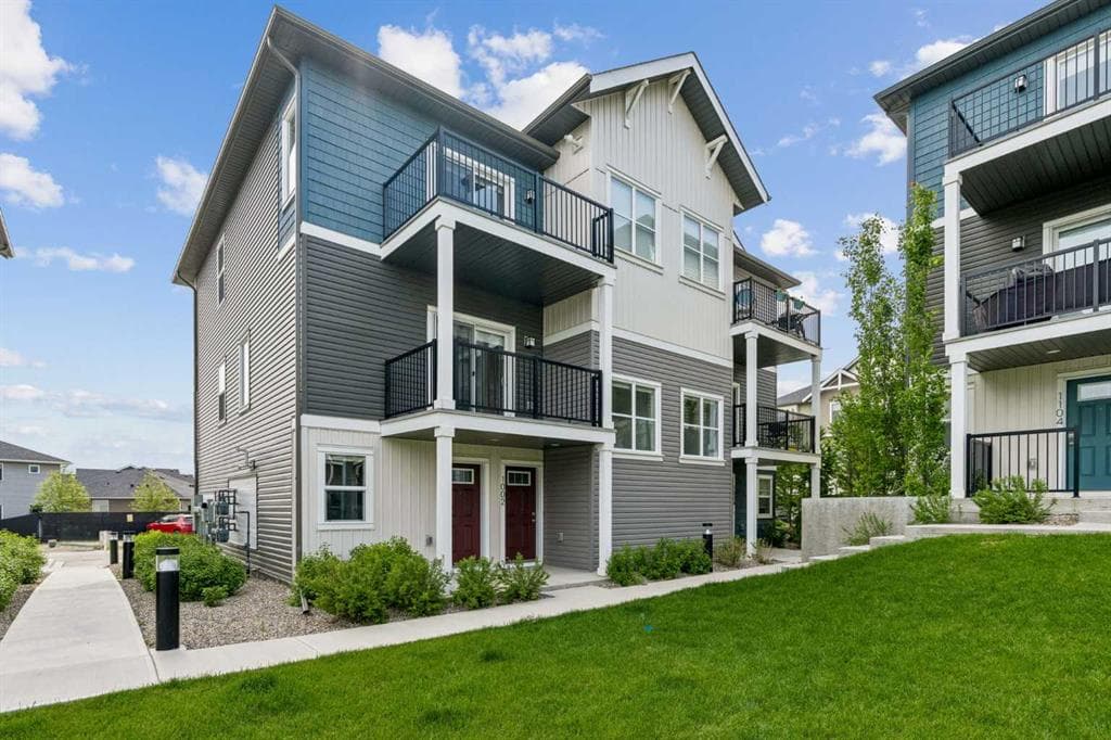 2-bed Townhouse for sale at 1002, 24 Rivercrest Drive, Cochrane