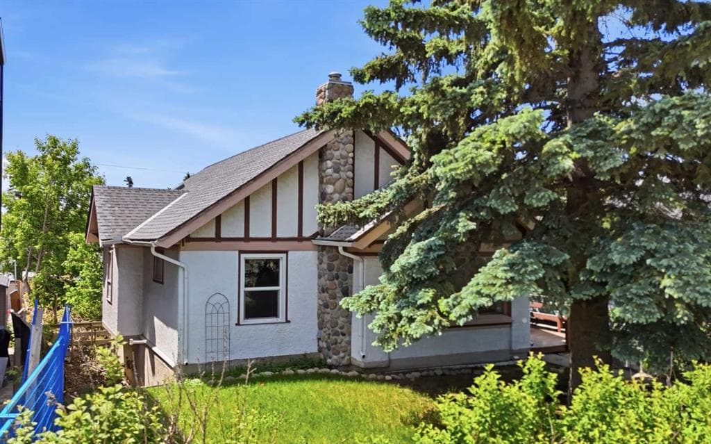 3-bed Detached for sale at 2713 9 Avenue SE, Calgary