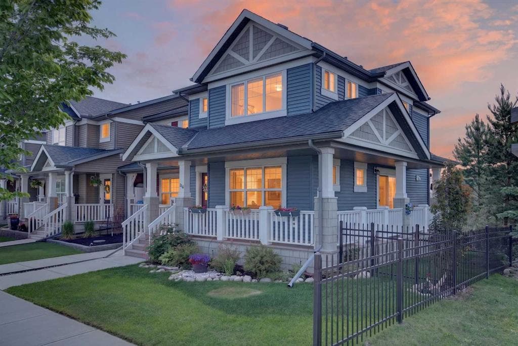 4-bed Townhouse for sale at 124 Sunvalley Road, Cochrane