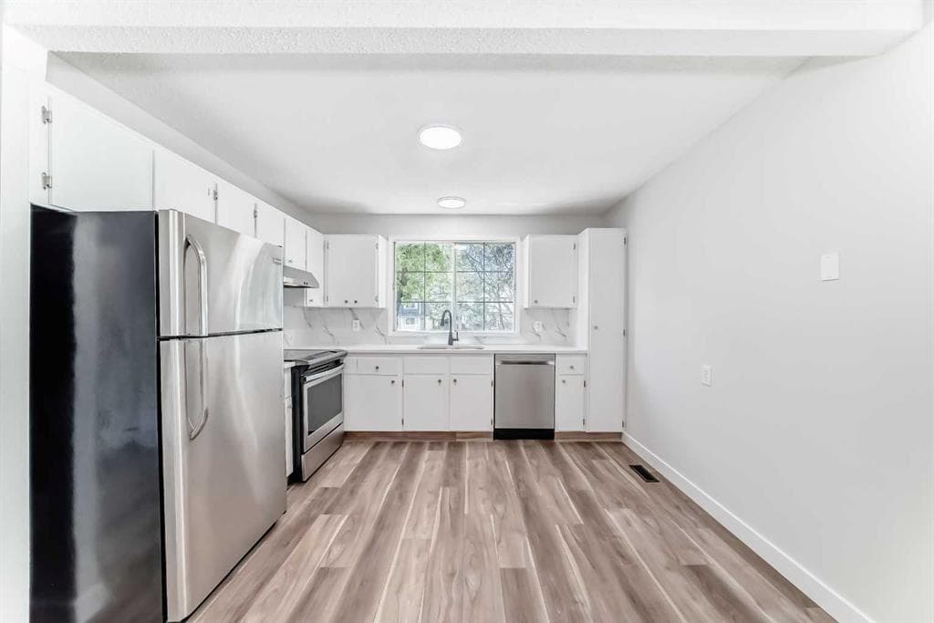 3-bed Townhouse for sale at 57, 175 Manora Place NE, Calgary