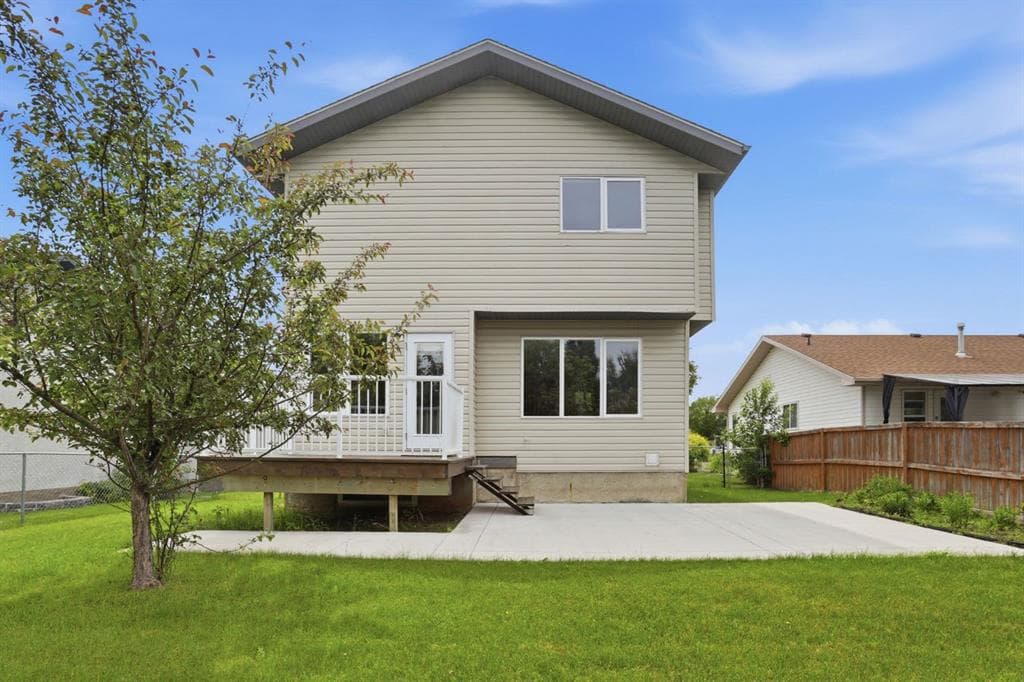 3-bed Detached for sale at 1702 Riverside Drive NW, High River