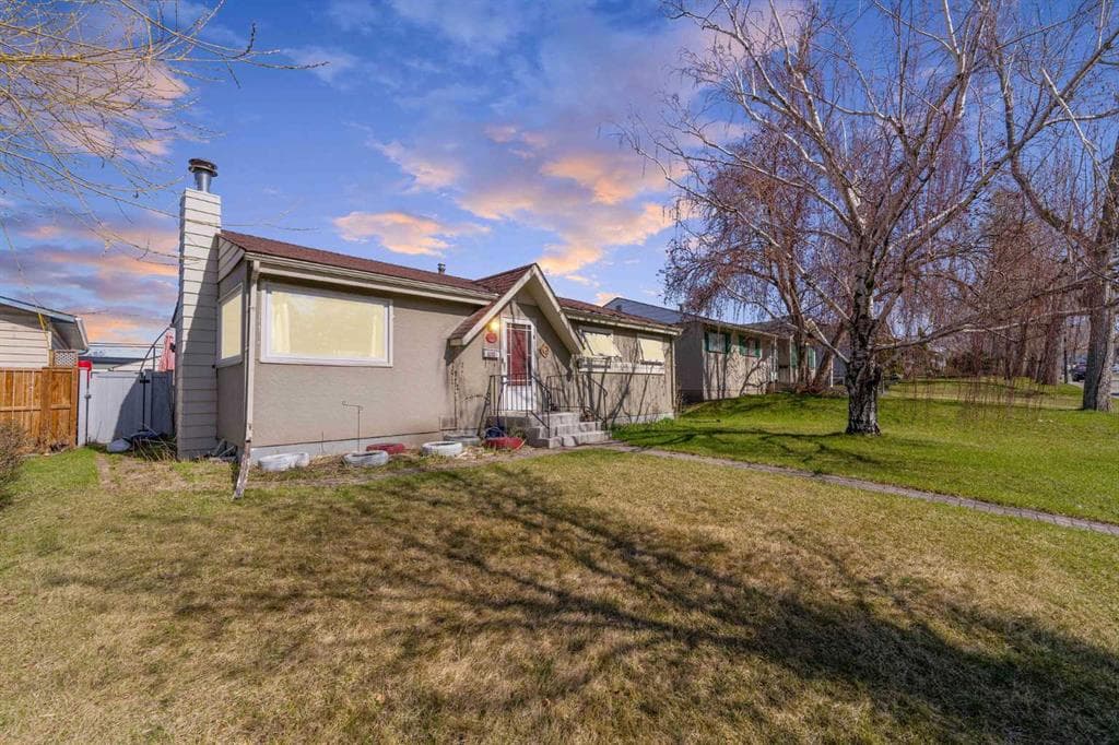 3-bed Detached for sale at 48 Franklin Drive SE, Calgary