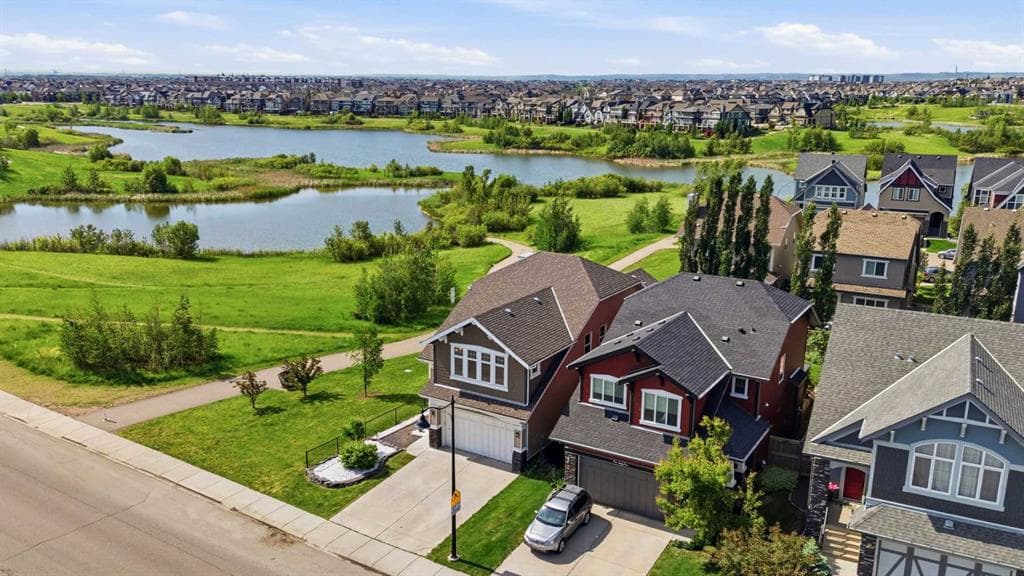 3-bed Detached for sale at 468 Mahogany Boulevard SE, Calgary