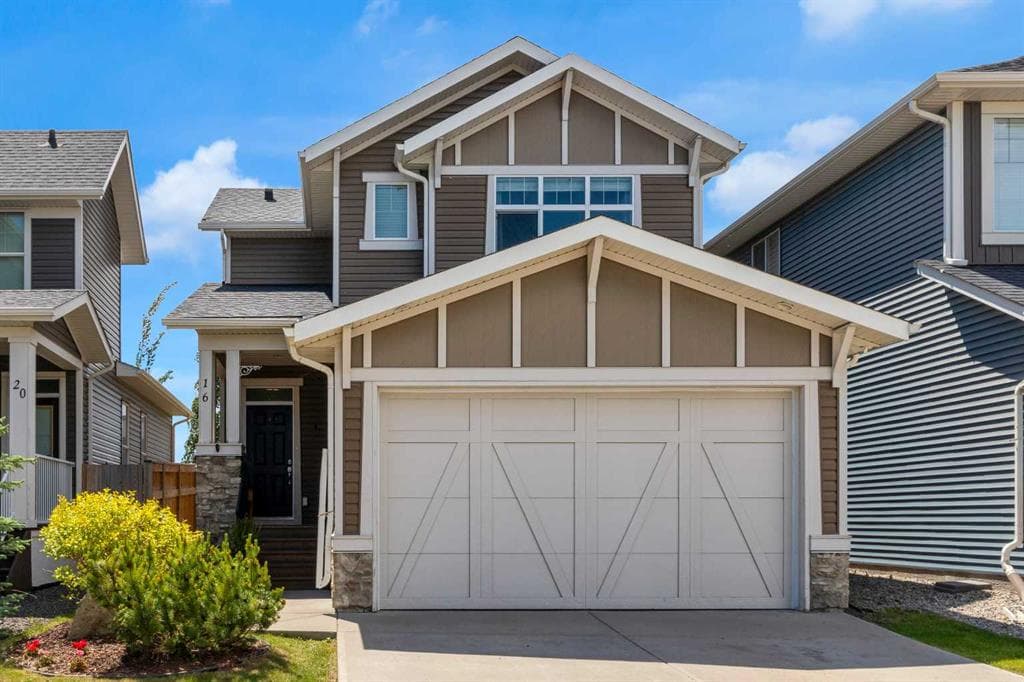 3-bed Detached for sale at 16 Fireside Place, Cochrane