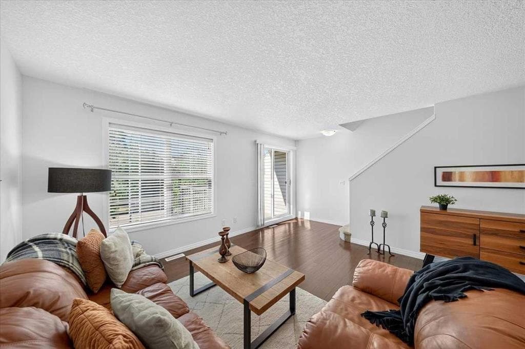 38 Cranford Drive SE — photo 1