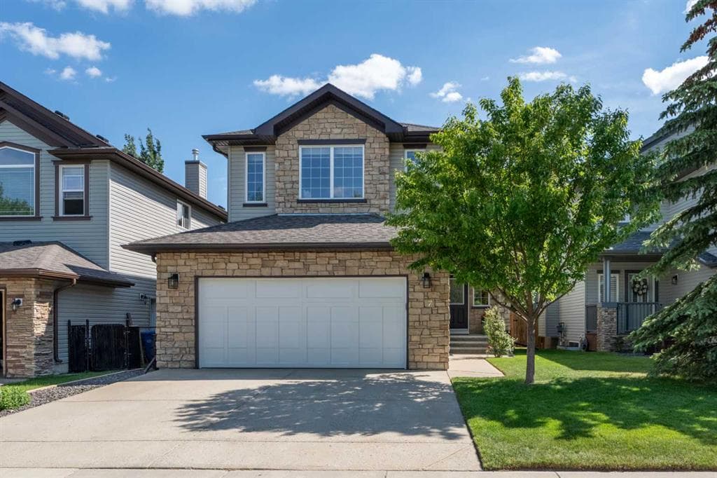 4-bed Detached for sale at 7 Crystal Green Way, Okotoks