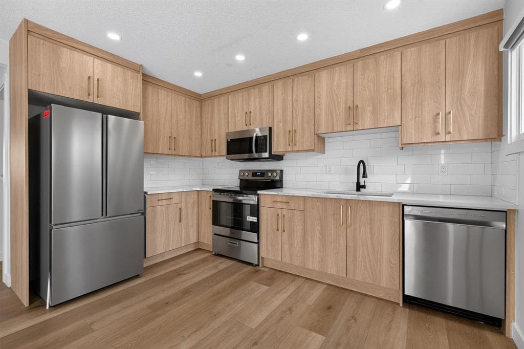 5-bed Townhouse for sale at 287 Pensville Close SE, Calgary