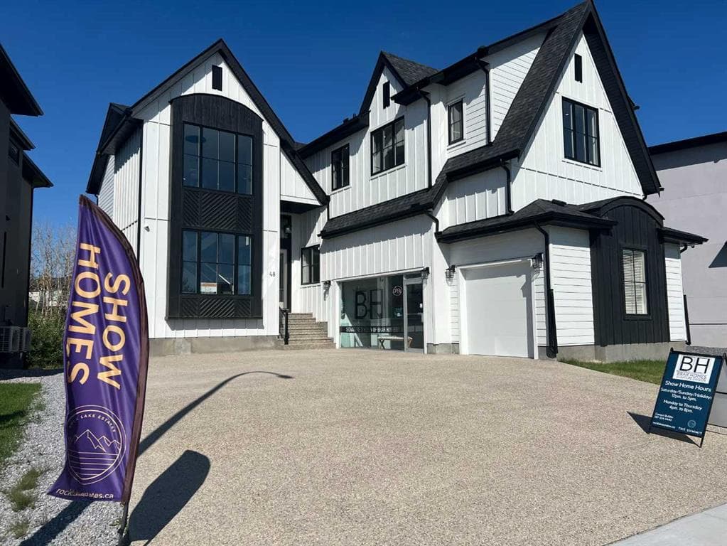 4-bed Detached for sale at 48 Rockcliff Terrace NW, Calgary
