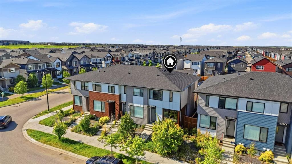 3-bed Townhouse for sale at 138 Homestead Boulevard NE, Calgary