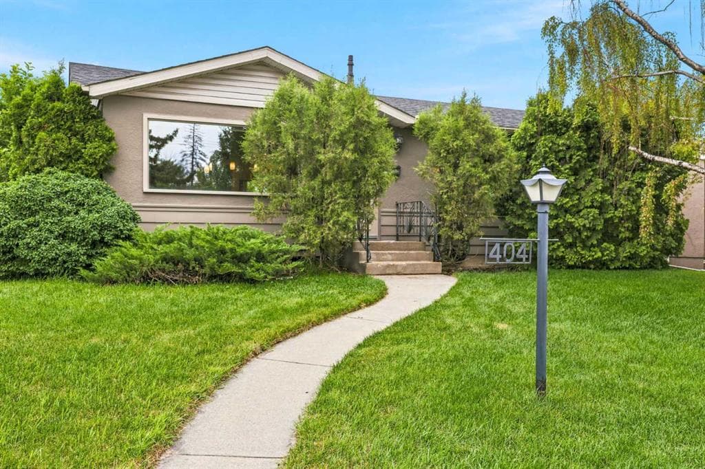 5-bed Detached for sale at 404 Arlington Drive SE, Calgary