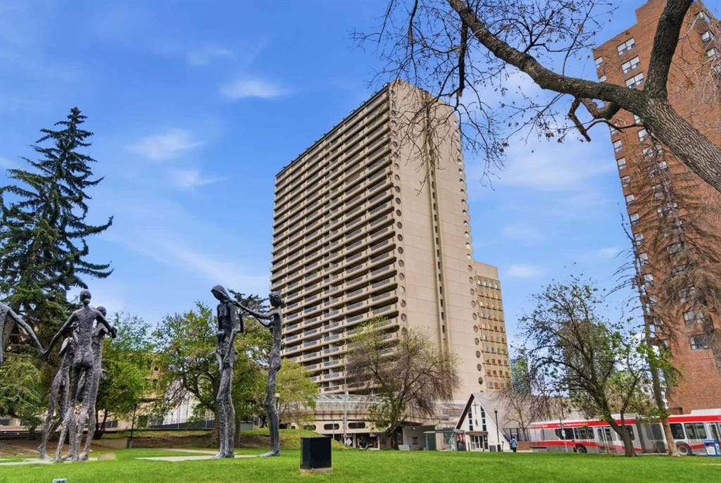 1-bed Apartment for sale at 609, 221 6 Avenue SE, Calgary