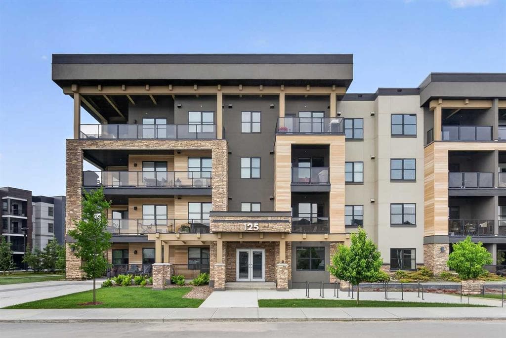 2-bed Apartment for sale at 117, 125 Wolf Hollow Crescent SE, Calgary