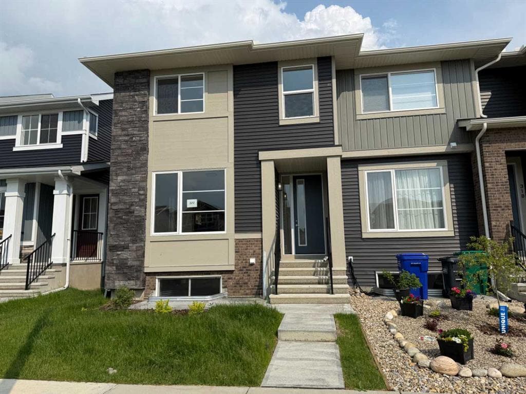 3-bed Townhouse for sale at 322 Sundown Road, Cochrane