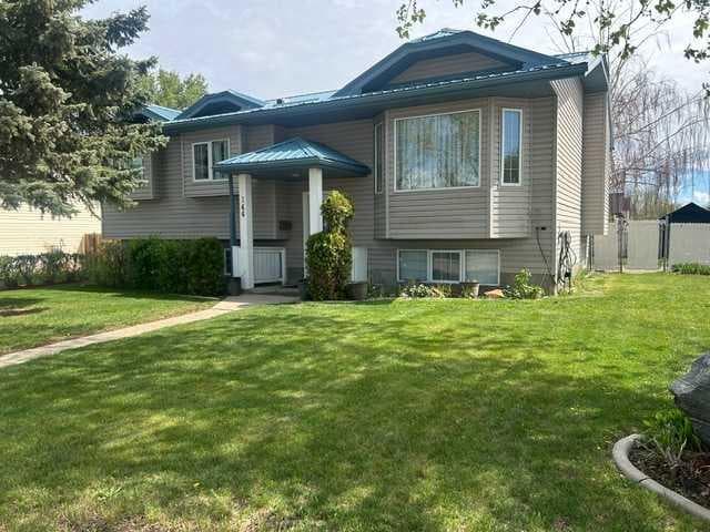 5-bed Detached for sale at 144 Upland Boulevard W, Brooks