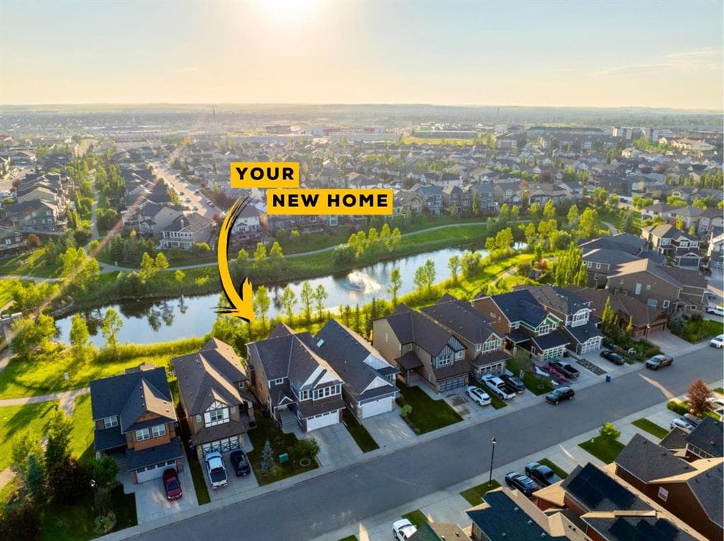5-bed Detached for sale at 213 Kingsmere Cove SE, Airdrie