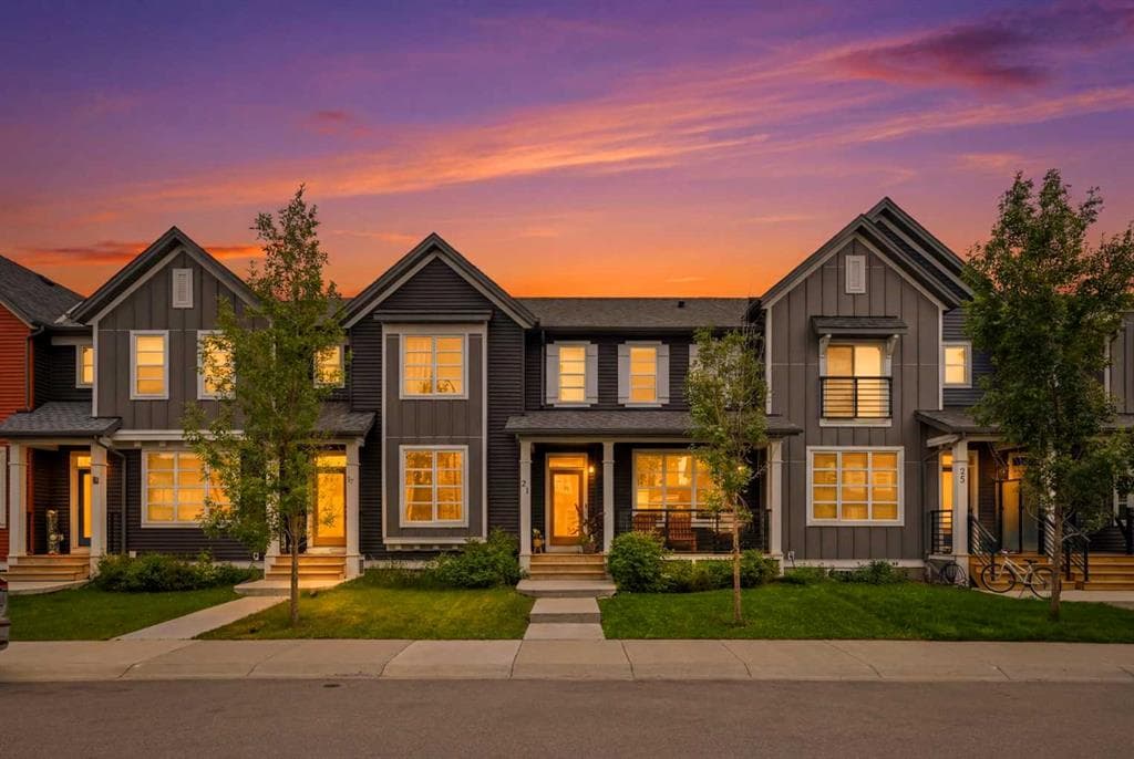21 Carringvue Link NW — photo 1