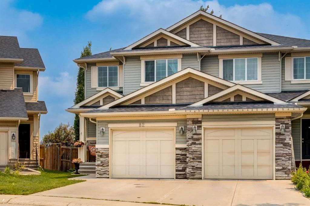 12-bed Semi-detached for sale at 82 Brightoncrest Grove SE, Calgary